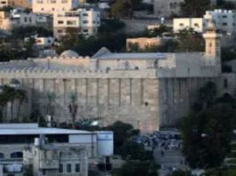 ইব্রাহিমি মসজিদ প্রবেশ নিষিদ্ধ করে দিলো ইসরায়েল, ফিলিস্তিনিদের ওপর কারফিউ