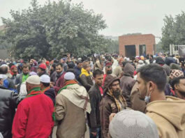 খালেদা জিয়ার জানাজা স্থলে ভোর থেকে মানুষের ঢল