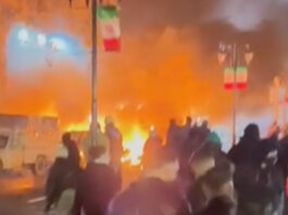 বিক্ষোভকারীদের বিরুদ্ধে ‘রেড লাইন’ ঘোষণা করল ইরানি সেনাবাহিনী