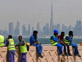 বৈষম্য, গ্রেপ্তার, মৃত্যু- যুদ্ধে নীরব ভুক্তভোগী হচ্ছে বাংলাদেশিরা