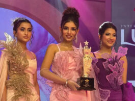লাক্স সুপারস্টার সেরা সুন্দরীর পুরস্কার জিতলেন বর্ণিতা